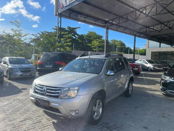 RENAULT DUSTER 2.0 DYNAMIQUE 4X2 16V FLEX 4P AUTOMÁTICO